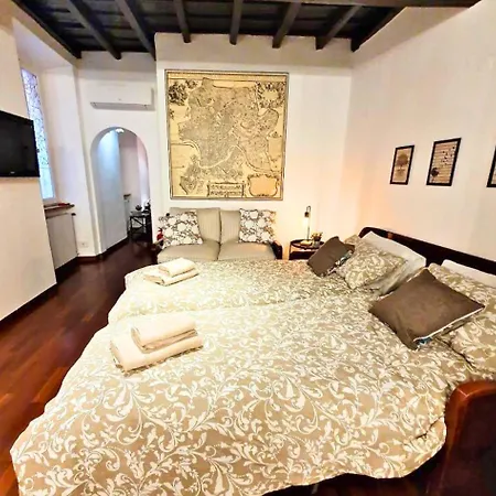 Navona Bear House